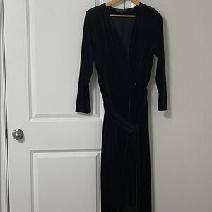 Eloquii Black Long Sleeve Velvet Dress
